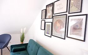 Comfortable And Cozy 4-Bedroom House Near The Hospital